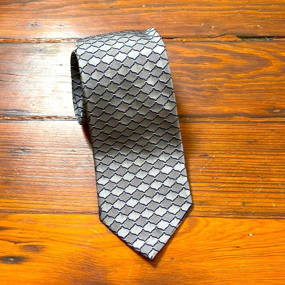 Brooks Brothers 100% silk neck tie